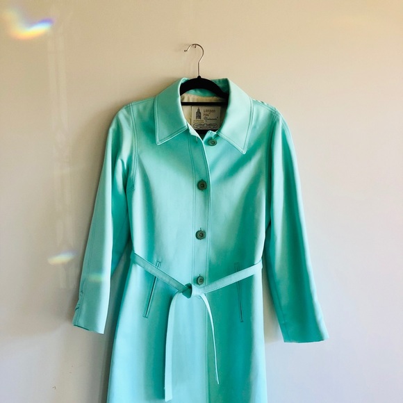 S.O.L.D.!!!!!! Vintage Mint London Fog Trench Coat - Picture 5 of 5